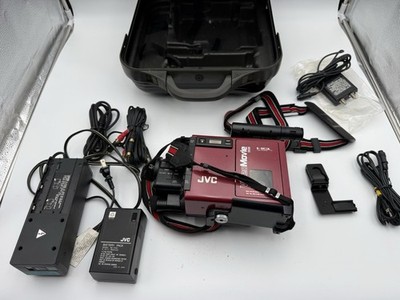 JVC GR-C7U VideoMovie VHS-C Camcorder Red w/ Hard Case Charger Accessories