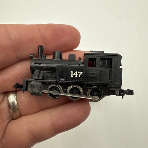 ATLAS 2169 N SCALE 0-6-0 BLACK TANK LOCOMOTIVE ENGINE #147 - **TESTED READ** - Picture 2 of 12