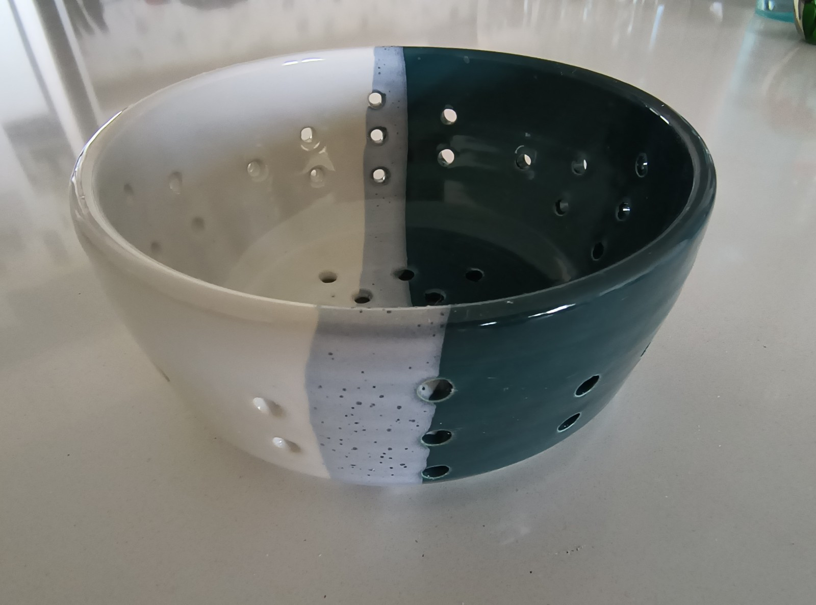 Colander Berries Pittery Bowl  Strainer Ceramic White Green 6.25" 