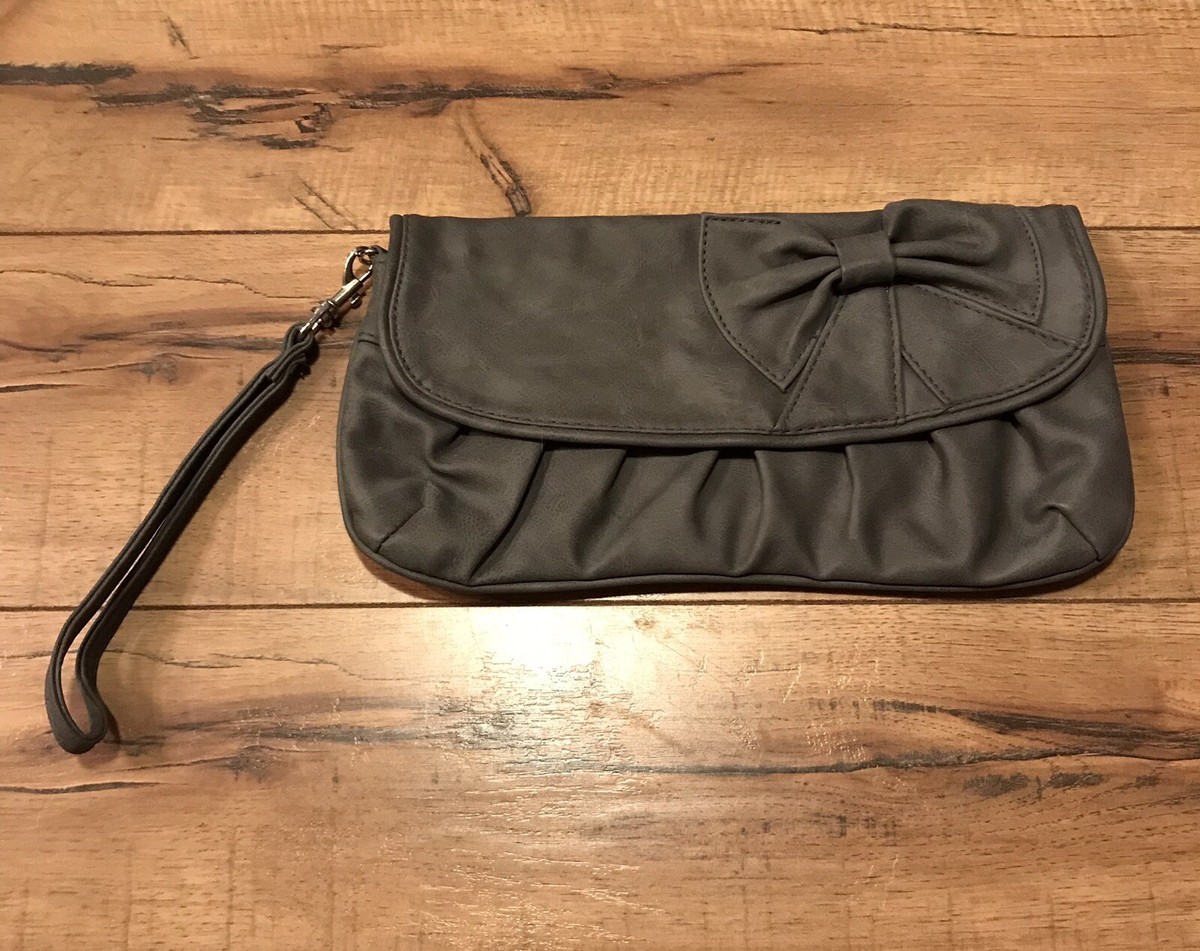 LULU Beautiful Gray Bow Wristlet ~ Bow ~ Snap Button Closure ~ EUC