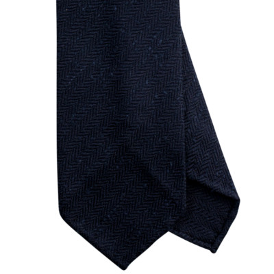 Drake's Navy Herringbone Shantung Silk Tipped Tie, Handmade in Londen, England