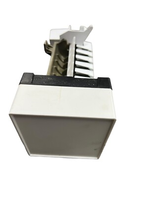 GENUINE OEM | Sub-Zero Refrigerator Ice Maker Assy 4200520 - - B13