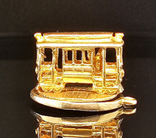 14K Gold SAN FRANSISCO CABLE CAR on TURNAROUND Charm MOVES Vintage Trolley
