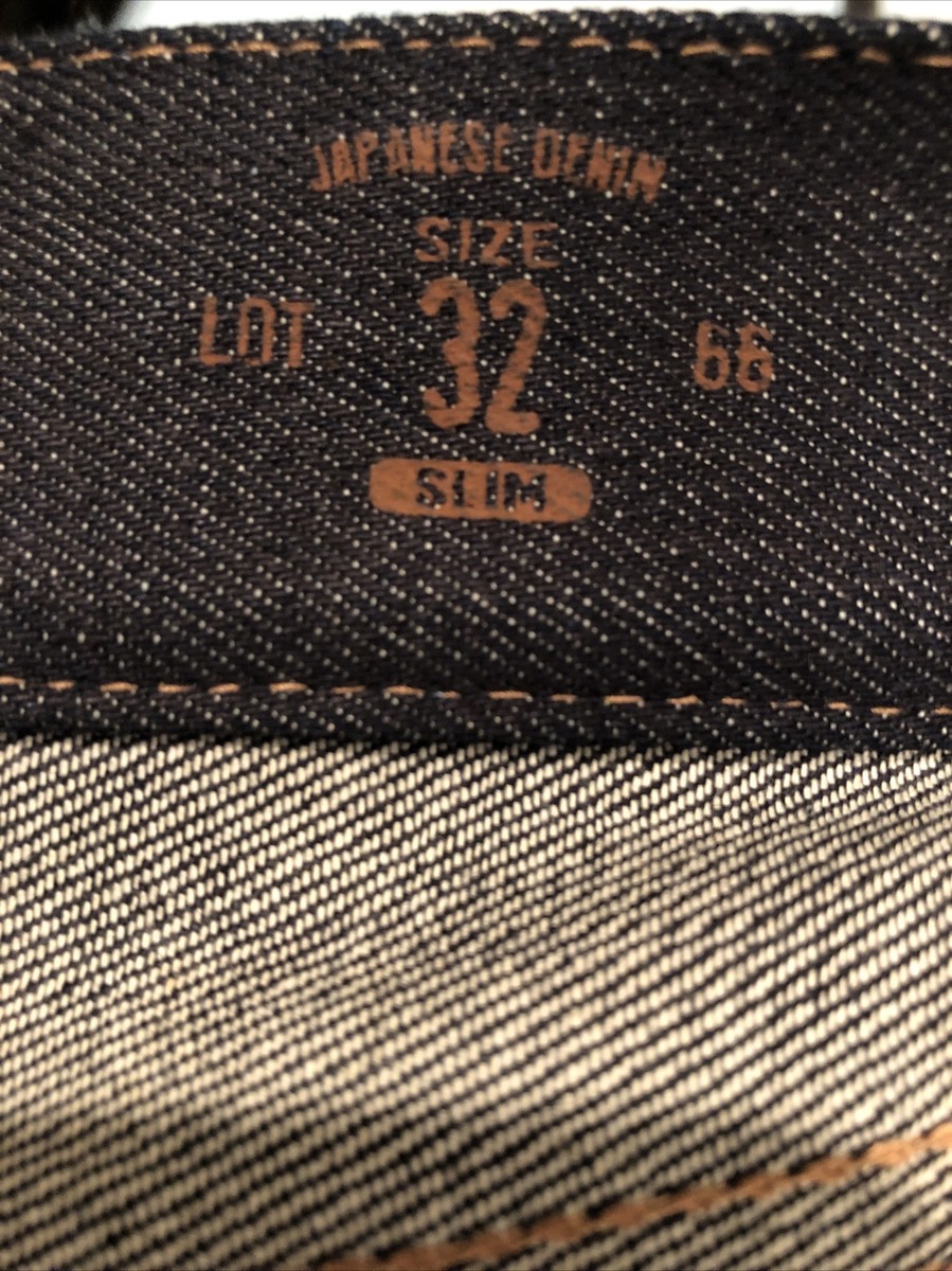 100% Authentic GUCCI Indigo Slim Tiger Patch Jeans $860+Tax 100% Authentic GUCCI Indigo Slim Tiger Patch Jeans $860+Tax