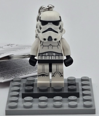 LEGO 853946 2019 Star Wars Disney Stormtrooper Minifigure Keychain NEW!!!