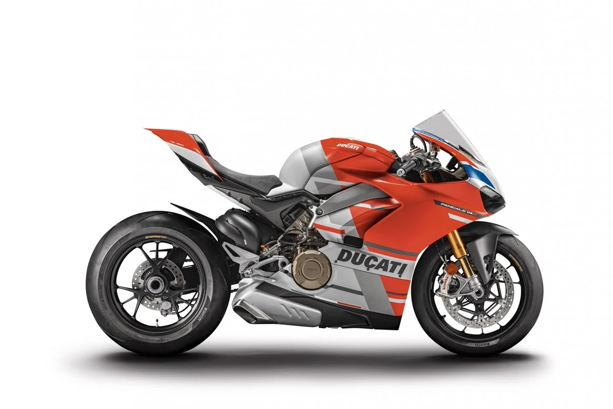 Ducati panigale 2024 v4 miniature