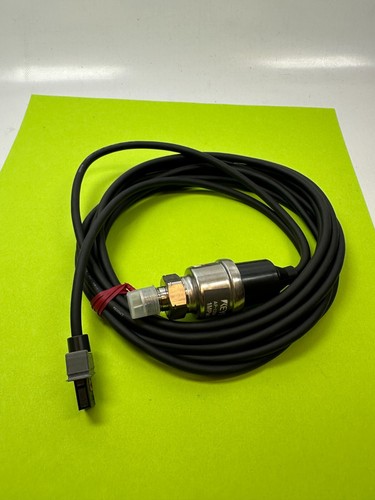 Keyence AP-13SK Multi Fluid Positive Pressure Sensor 1MPa (145PSI) 1/8" NPT -New - Picture 6 of 7
