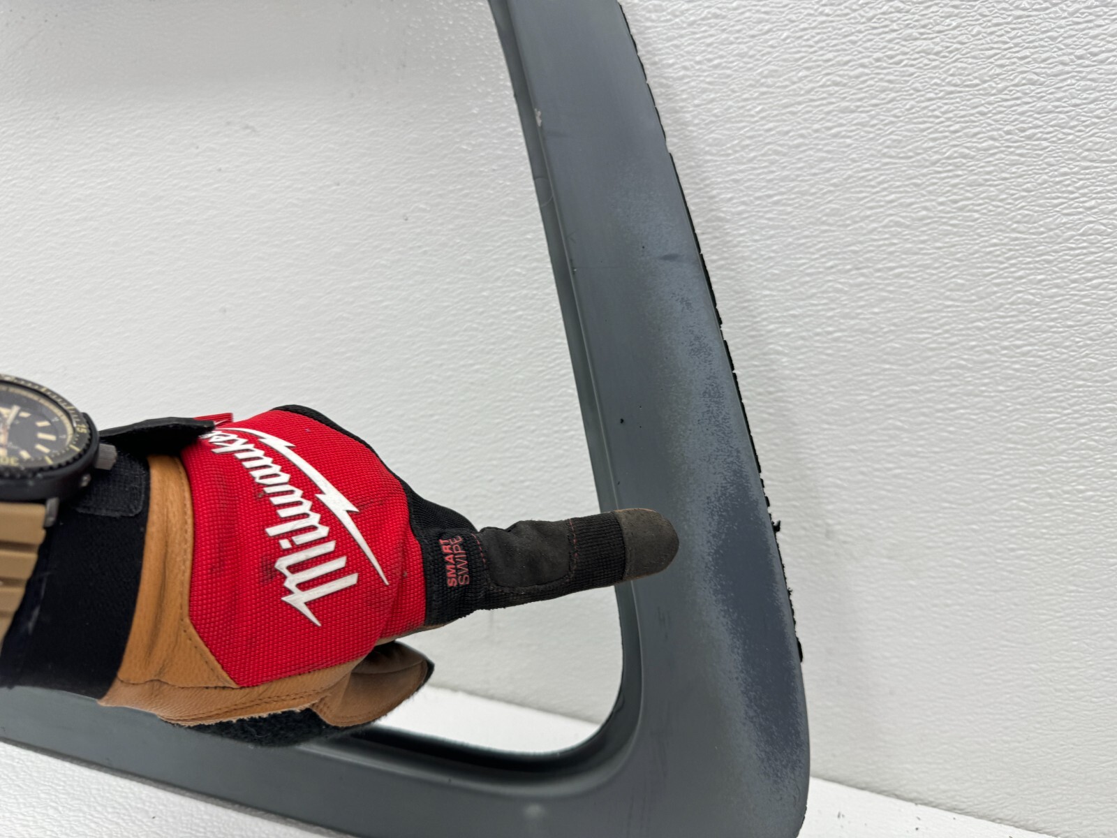 9703 OEM Ford F150 Rear Window Trim Regular/Crew Cab Glass Molding