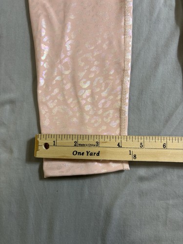 Beyond Yoga Women's Medium M Legging Pink Leopard USA Activewear EUC - Picture 5 of 8