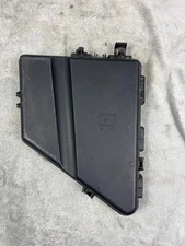 2004-2006 CADILLAC SRX Engine Bay Fuse Box Cover Lid Trim OEM 15869080