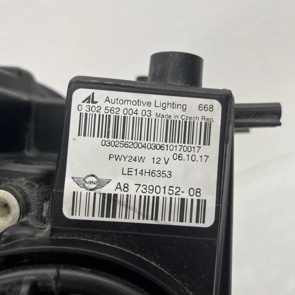 Faro derecho Mini Cooper Countryman 2017-2020 OEM 7390152-08 Foto 4 de 4