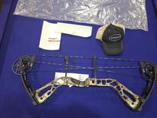 Bowtech Amplify - Right Hand - 8-70lbs - 21"-30" - Break Up / Blk Brand New - 90