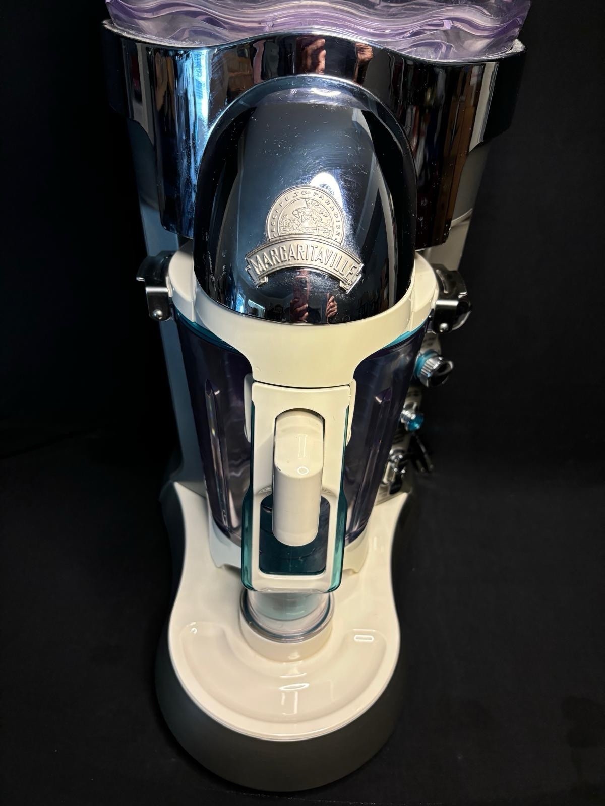 Margaritaville Bali Frozen Drink Maker Blender with Auto Refresh Feature 🌺