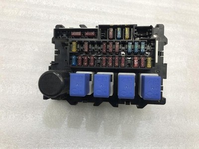 NISSAN NP300 (2008-) Sicherungskasten Zentralelektrik 7240-4200 OE Original Teil