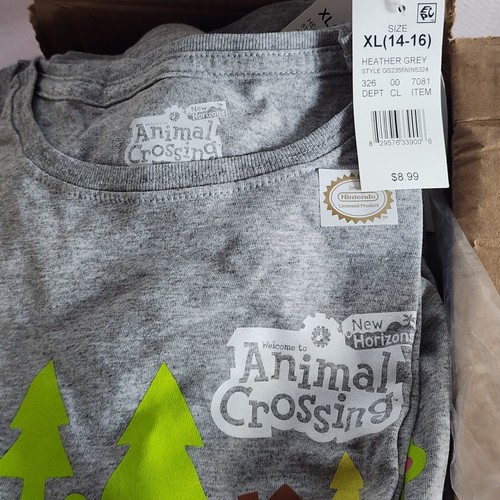 Welcome to Animal Crossing Official Nintendo New Horizons T Shirt XL 14-16 Girl - Picture 21 of 24