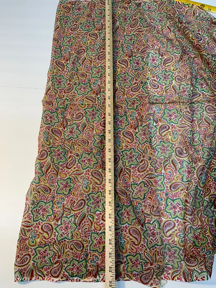 Vtg paisley Sheer Fabric Purple, Maroon, Green Approx 4 yrds 33” wide circa 1990 - Image 2 of 2