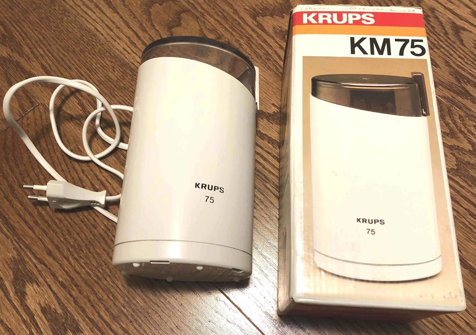 COFFEE and SPICE GRINDER WITH STAINLESS STEEL BLADE