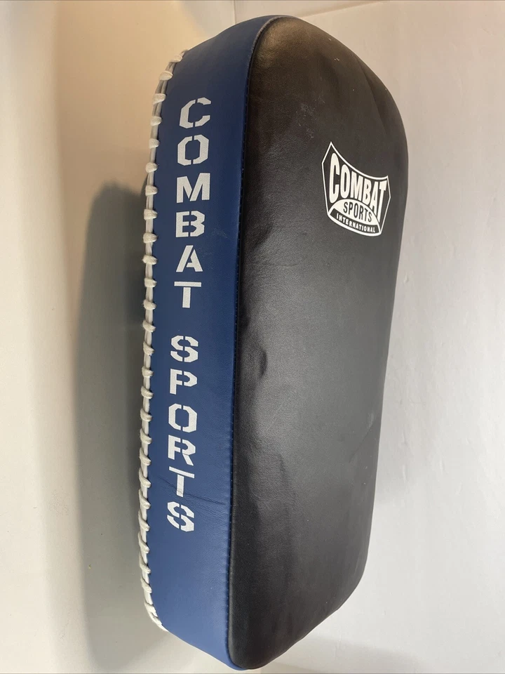 Combat Sports International MMA Kickboxing Entrenamiento Curvo Strike Kick Pad Foto 4 de 4