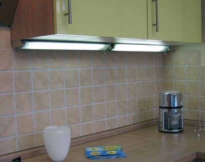 LED Eco Schwenkleuchte 9 Watt Unterschrank-Leuchte 91 cm | eBay