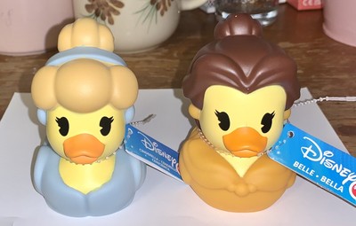 Disney 3.5'' Rubber Ducks Set of 2 BELLE & CINDERELLA ~ Jeep Cruise Duckies NWT