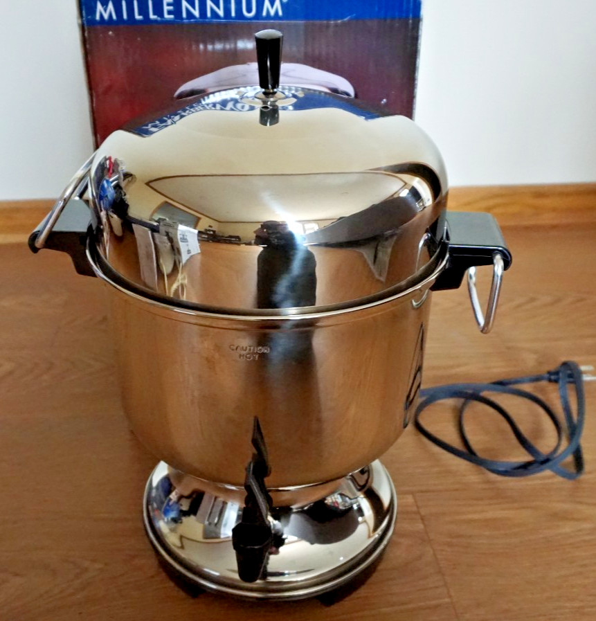 FARBERWARE MILLENNIUM STAINLESS STEEL 12-36 CUP COFFEE URN FSU236