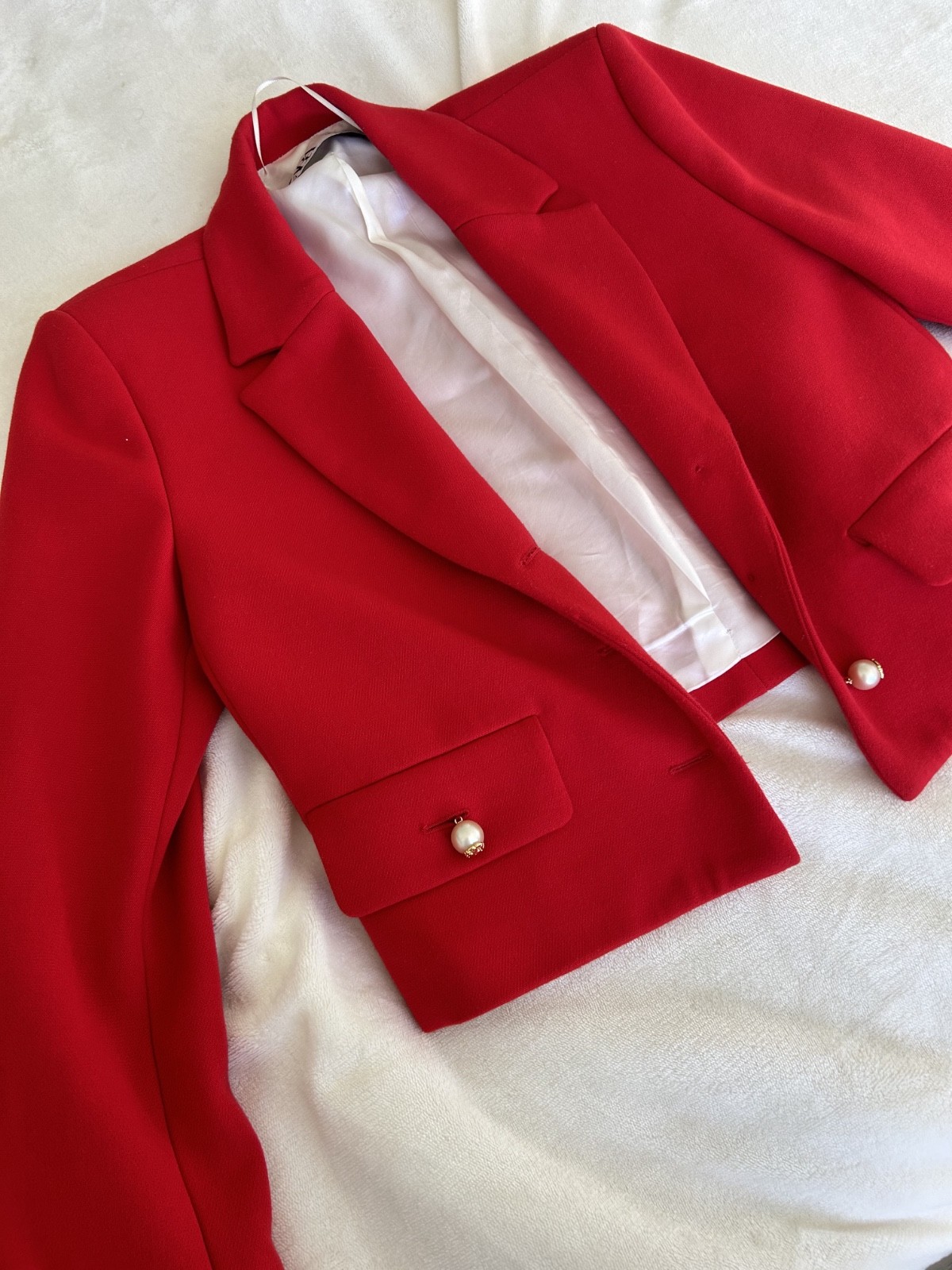 ZARA Red Cropped Blazer Jacket Women’s Size S Pearl Button Pockets New thumbnail 4