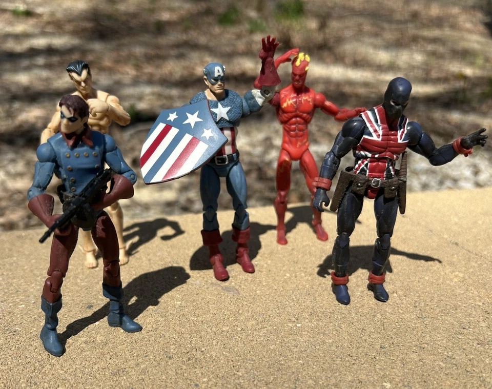 Juego Invaders Segunda Guerra Mundial - Capitán América, Bucky, Union Jack, Submariner y Antorcha Humana Foto 2 de 4
