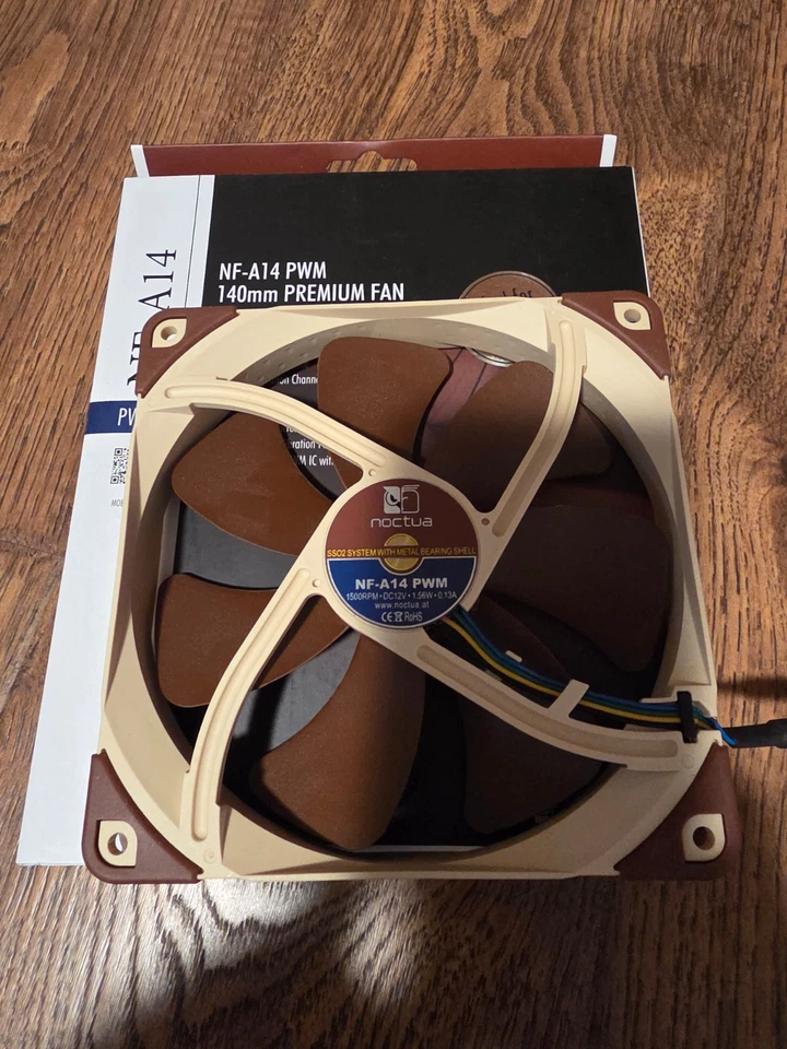 Ventilador Noctua 140 mm, NF-A14 PWM Foto 2 de 4