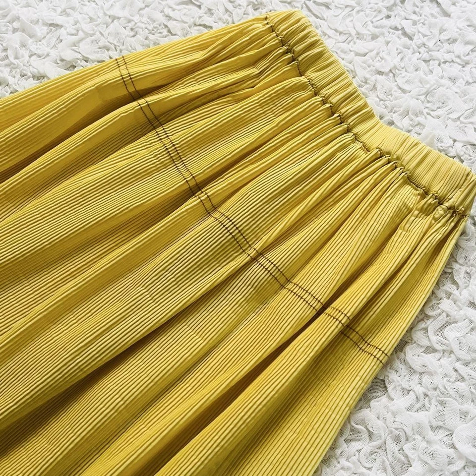 MAXI FALDA PLISADA ISSEY MIYAKE USADA BUENA Foto 4 de 4