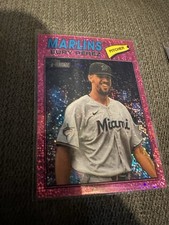2026 Topps Heritage - Eury Perez #18 Chrome Pink Sparkle Refractor