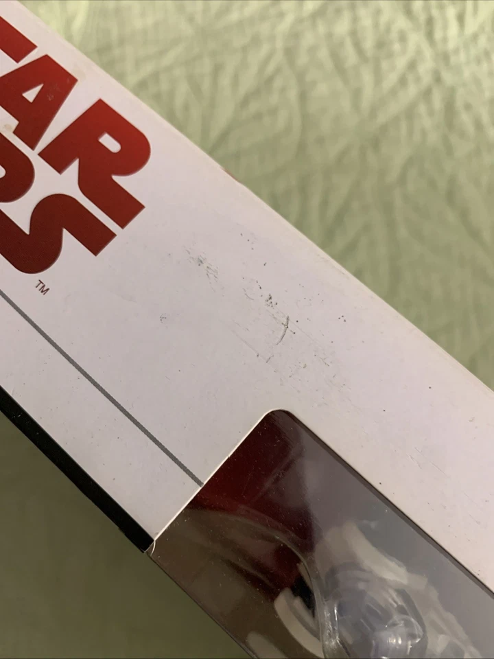 STAR WARS Hot Wheels Mos Eisley Junction Playset Die-Cast R2-D2 Character Car - Image 4 of 4