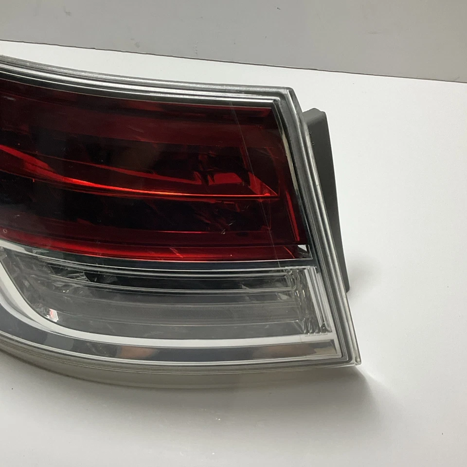 2007 - 2009 Mazda CX-9 Rear Left Driver Side Outer Tail Light OEM TD11 51160 - Image 2 of 4
