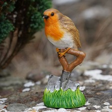 Resin Robin on Spade Statue Home Garden British Bird Sculpture Outdoor Ornament
