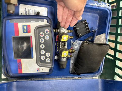 #ad #ad Yellow Jacket System Analizer Used Never Tested. Sold As Is. APFH $125.00