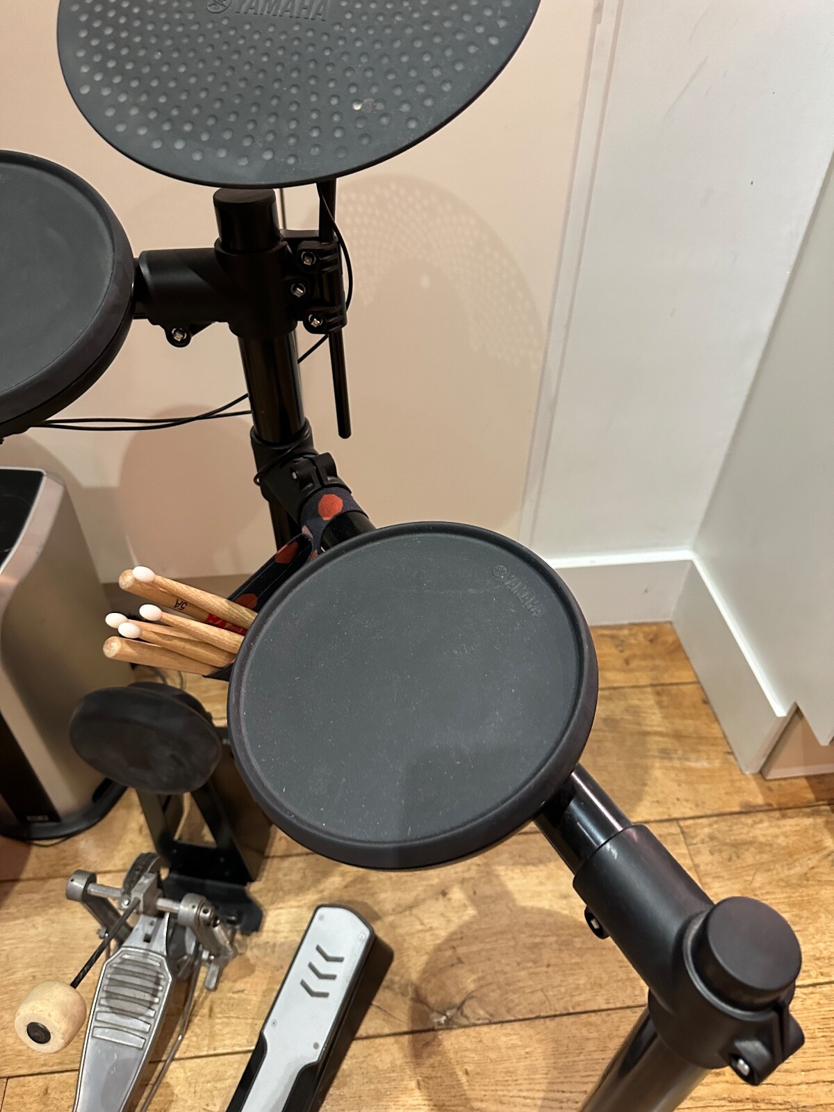 Yamaha Electronic Drum Kit DTX402, Roland PM03,Yamaha KP65, Yamaha