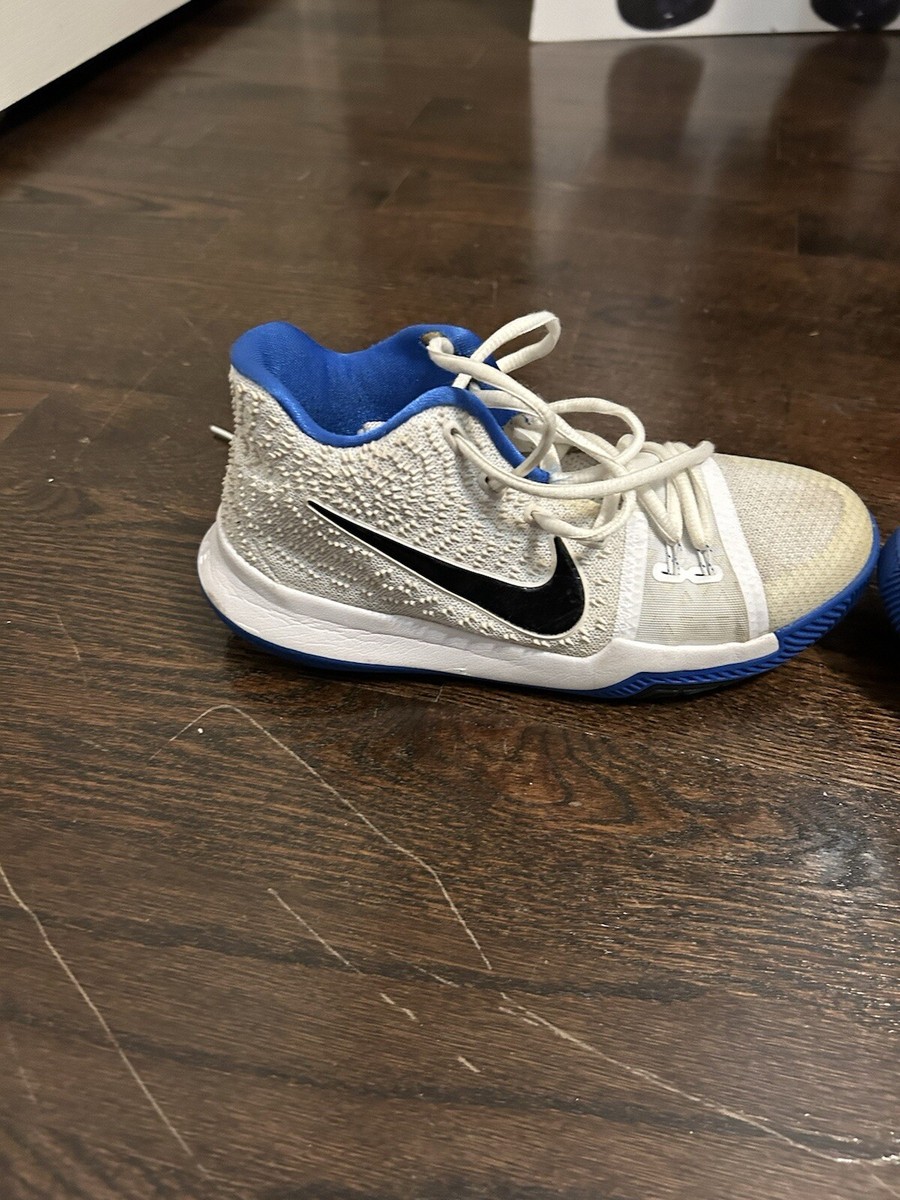 Size 5 Nike Kyrie 3 Duke - 852395-102 Great Condition | eBay
