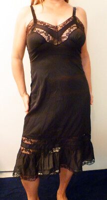 1950s KOMAR VTG MEGA-LACY BLACK FLOUNCE HEM SLIPPERY NYLON FULL SLIP 34 36 EVC