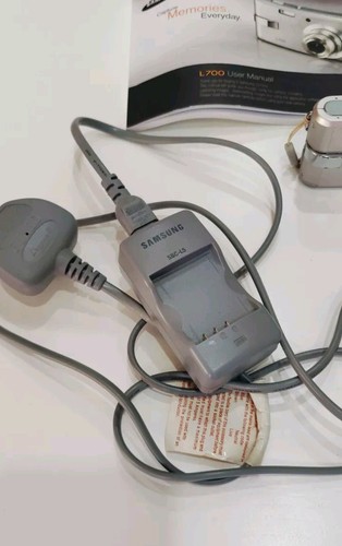 Samsung L700 7.2MP 3x Zoom Digital Camera Silver.Boxed complete With 4GB SD Card - Picture 6 of 17