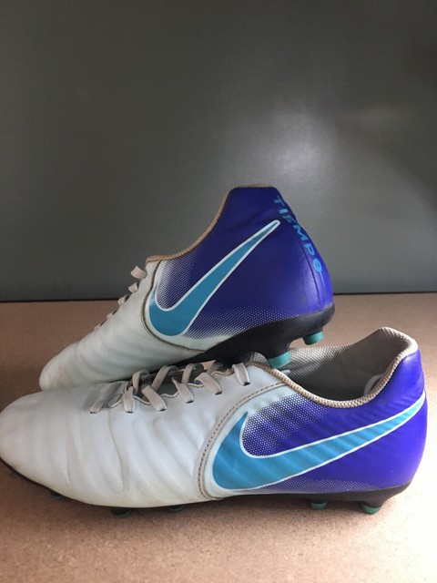 womens nike tiempo soccer cleats