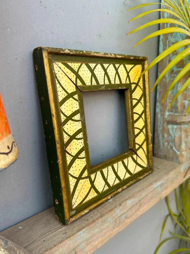 Moldura de parede vintage antiga de madeira pintada à mão linda moldura para fotos 1900 - Imagem 4 de 4