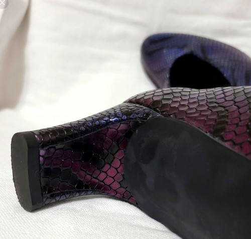 Stuart Weitzman Womens Iridescent Purple Snake Print Leather Heels 9.5N NWOB - Picture 9 of 15