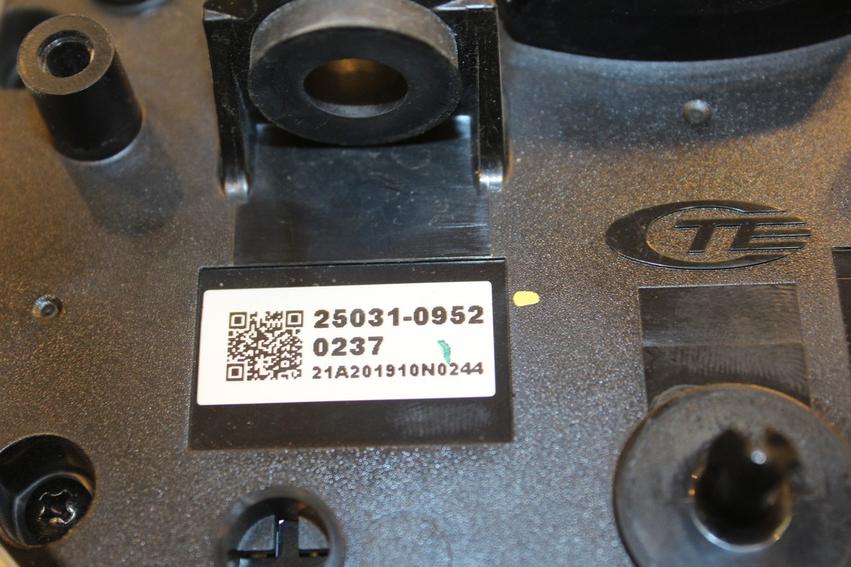 25031-0952 カワサキ純正 メータアツシ TFTデイスプレイ SP店 2020