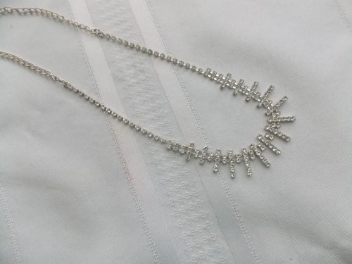 Collana con strass trasparenti tono argento #O77 - Foto 8 di 10