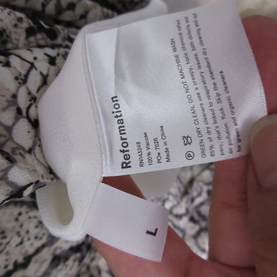 Vestido Reformation Grande Carina Serpiente Estampado Animal Envoltura Midi Fluido Boho Gorra Slv Foto 4 de 4