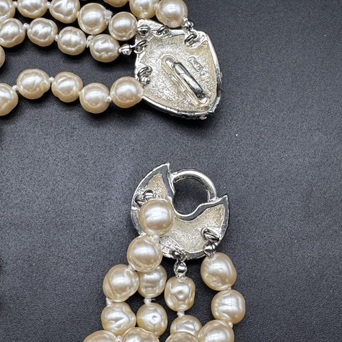 Carolee 1980s Triple Strand Baroque Faux Pearl Choker 14” Pave Rhinestone Clasp - Picture 10 of 12