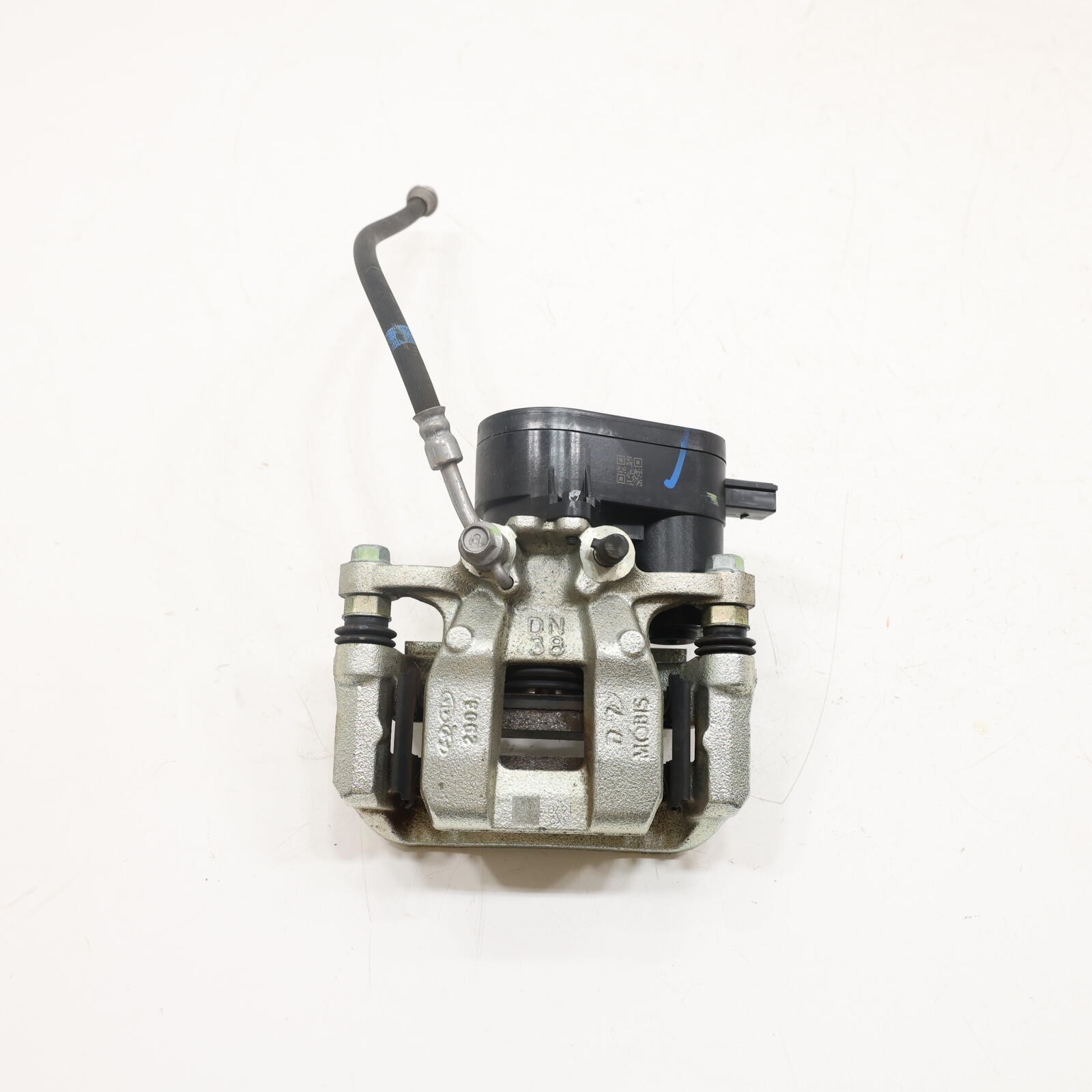 2022 - 2026 HYUNDAI TUCSON REAR RIGHT SIDE DISC BRAKE CALIPER W/ ACTUATOR OEM