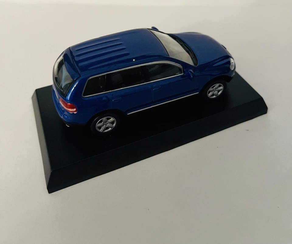 1/64 Kyosho VW Volkswagen TOUAREG синий без коробки - Изображение 3 из 4