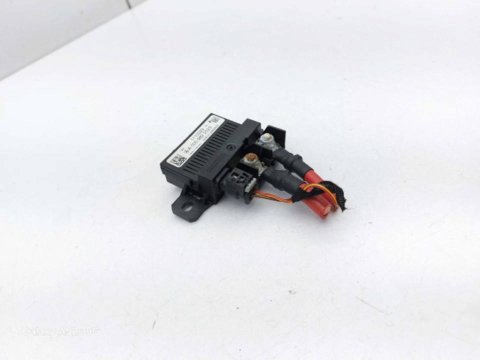 MERCEDES BENZ A CLASS W176 2.1 DIESEL BATTERY RELAY MODULE UNIT A0009822023 2014 - Image 4 of 4