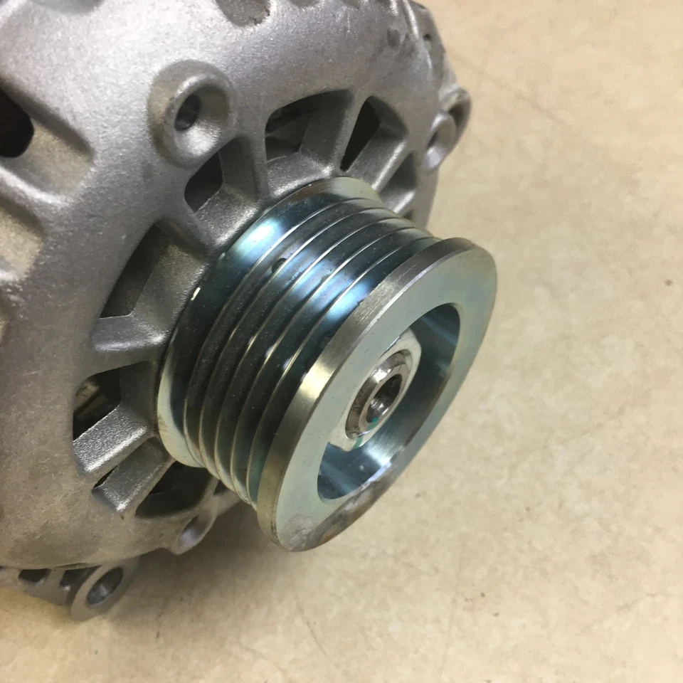 Alternator 适用于 1996 - 2002 雪佛兰 C10 C20 C30 拾音器 - 全新划痕和凹痕 — 第 2/4 张图片