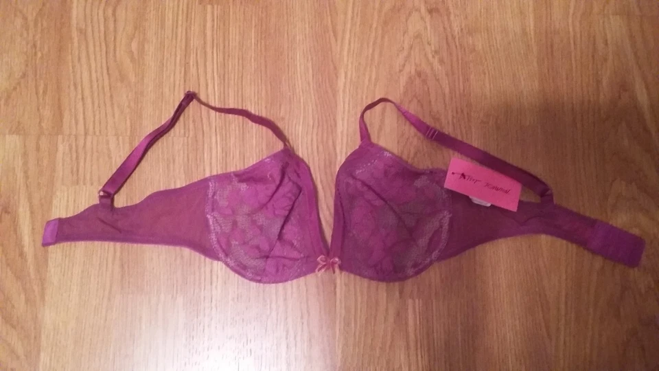 NUEVO CON ETIQUETAS $40 Damas BETSEY JOHNSON Sujetador Talla 30C Demi Sujetador sin forro Púrpura Foto 4 de 4